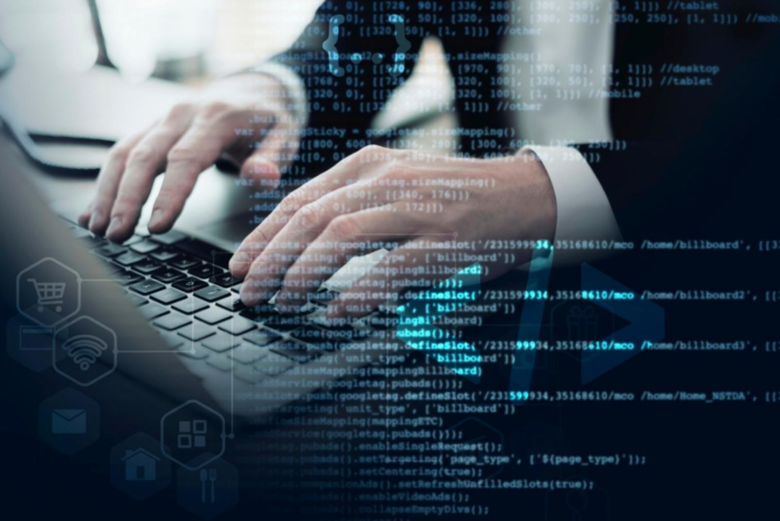 Workshop-Atmosphäre mit Teilnehmenden die an Game-Design-Konzepten arbeiten